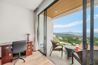 Bedroom 3 workign area and balcony