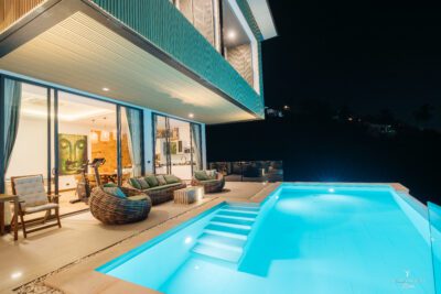 Swimming pool night view villa yoco 1
